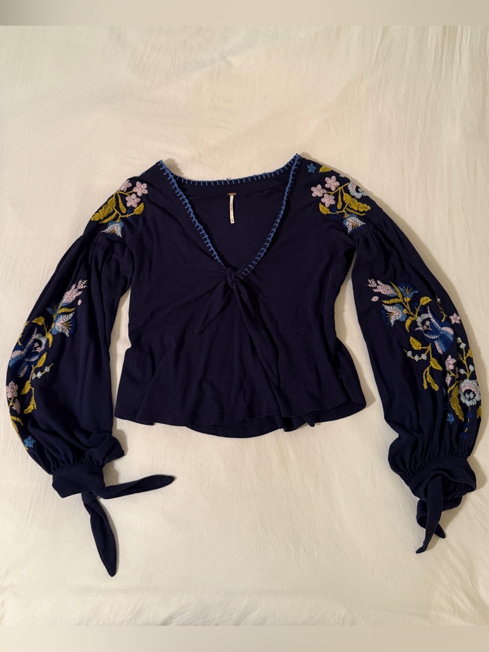 FREE PEOPLE Blue Embroidered Women’s Top Size M